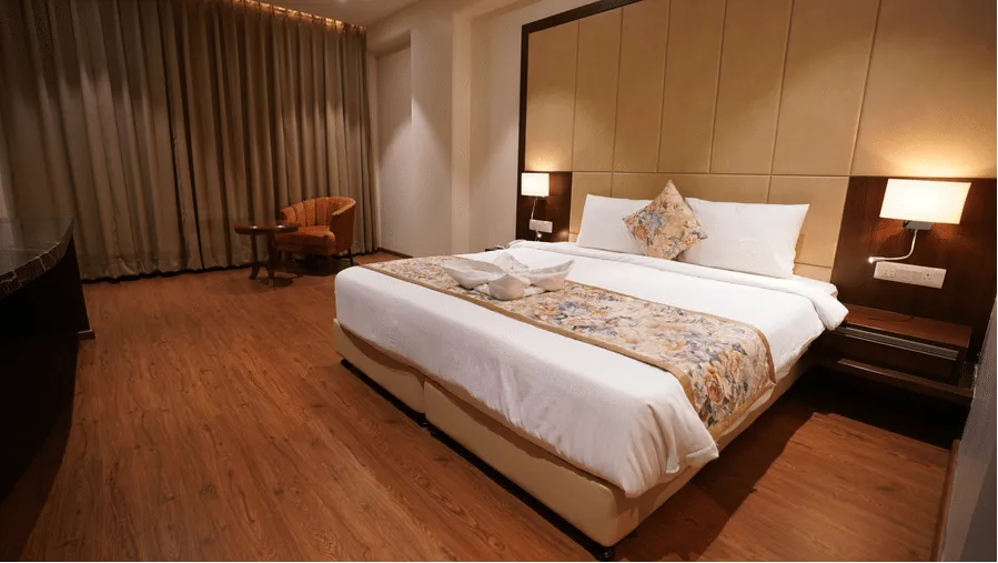 Standard Queen Room