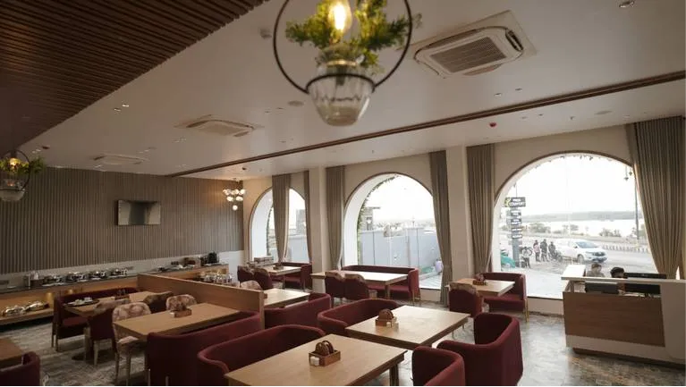 Cafe Pride - Multi-cuisine Restaurant in Dwarka