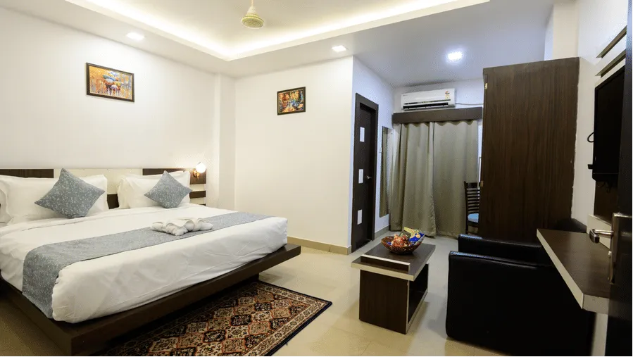 Superior King Room
