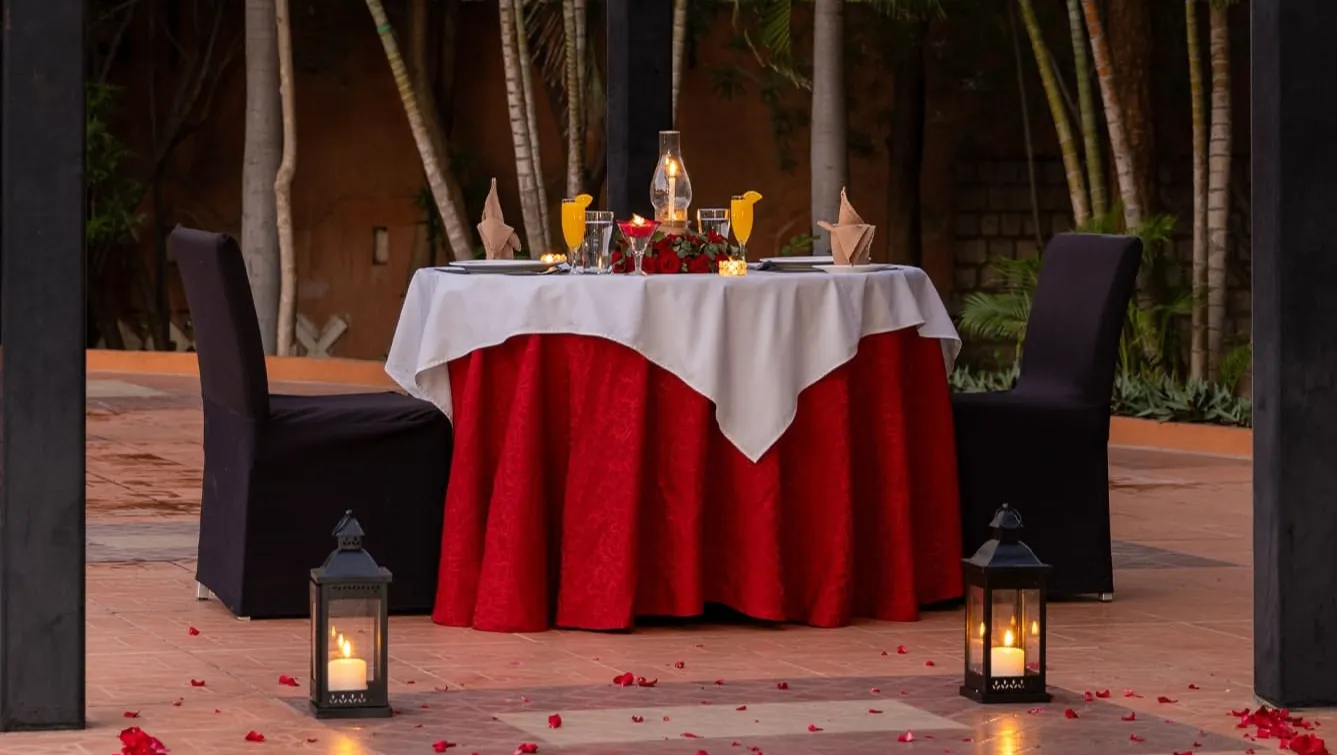 Intimate Dining Experiences