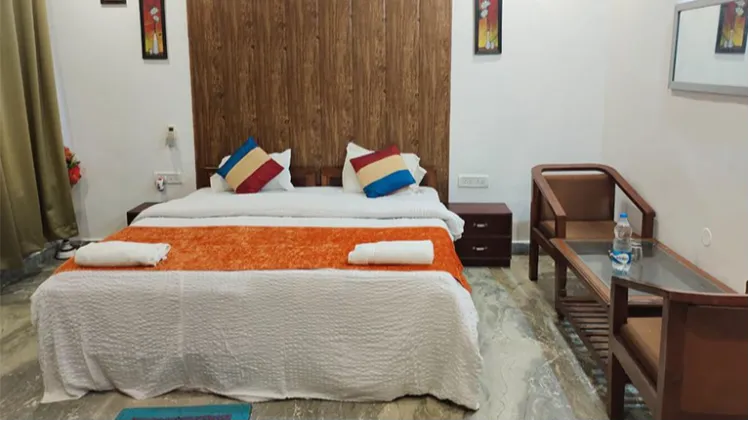Deluxe AC Room