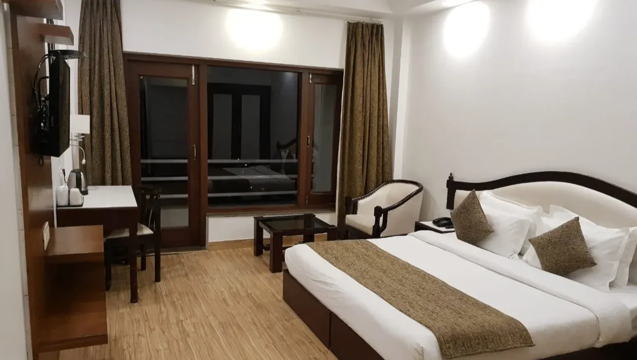 Executive Room With No View