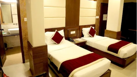 Deluxe Room Twin Bed  