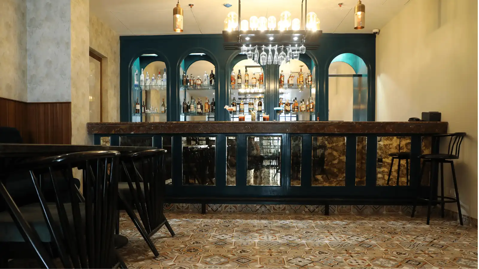 BAR ONE