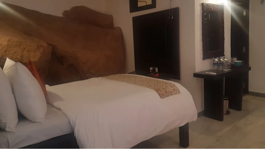 Rock Family Bedroom (3 Bedroom & 2 Washroom)