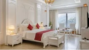 Valley View Indulge Room