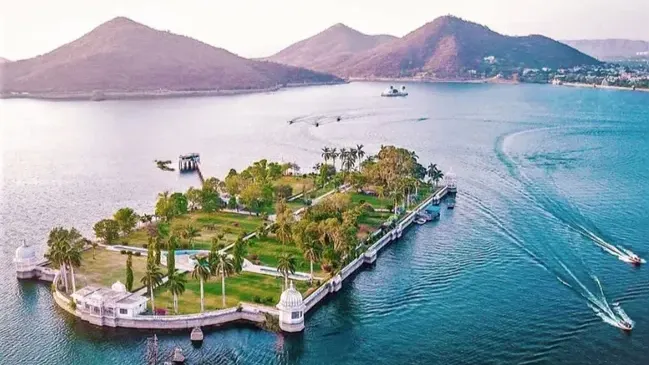 Fateh Sagar Lake