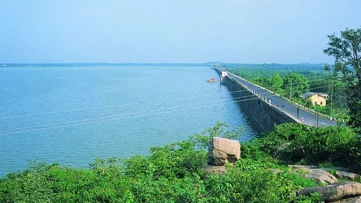 Himayat Sagar Lake