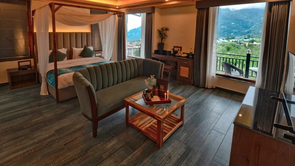 Luxurious Rooms (Elegant interiors)