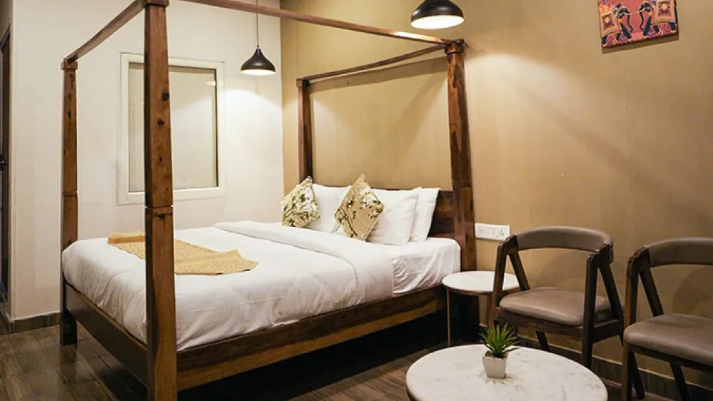 Superior Room (Shared Balcony)