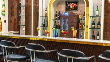 Illusion Bar