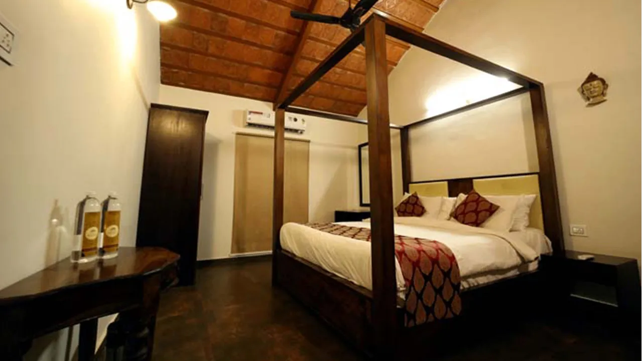 Vintage Twin Suites