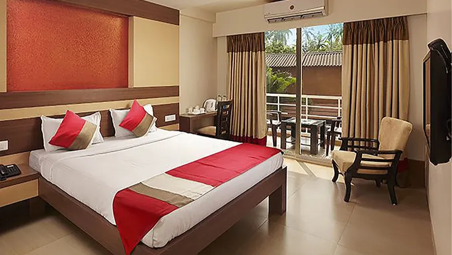 EXECUTIVE ROOM