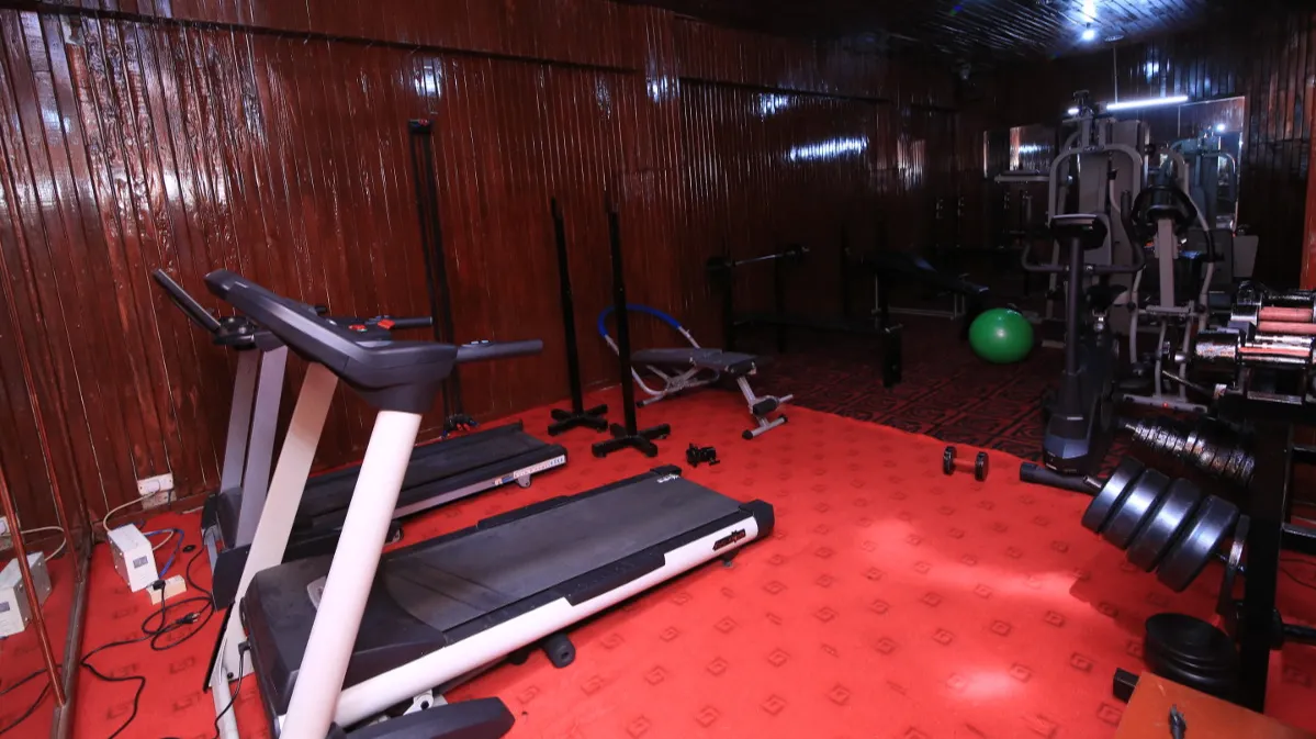 HEALTH CLUB