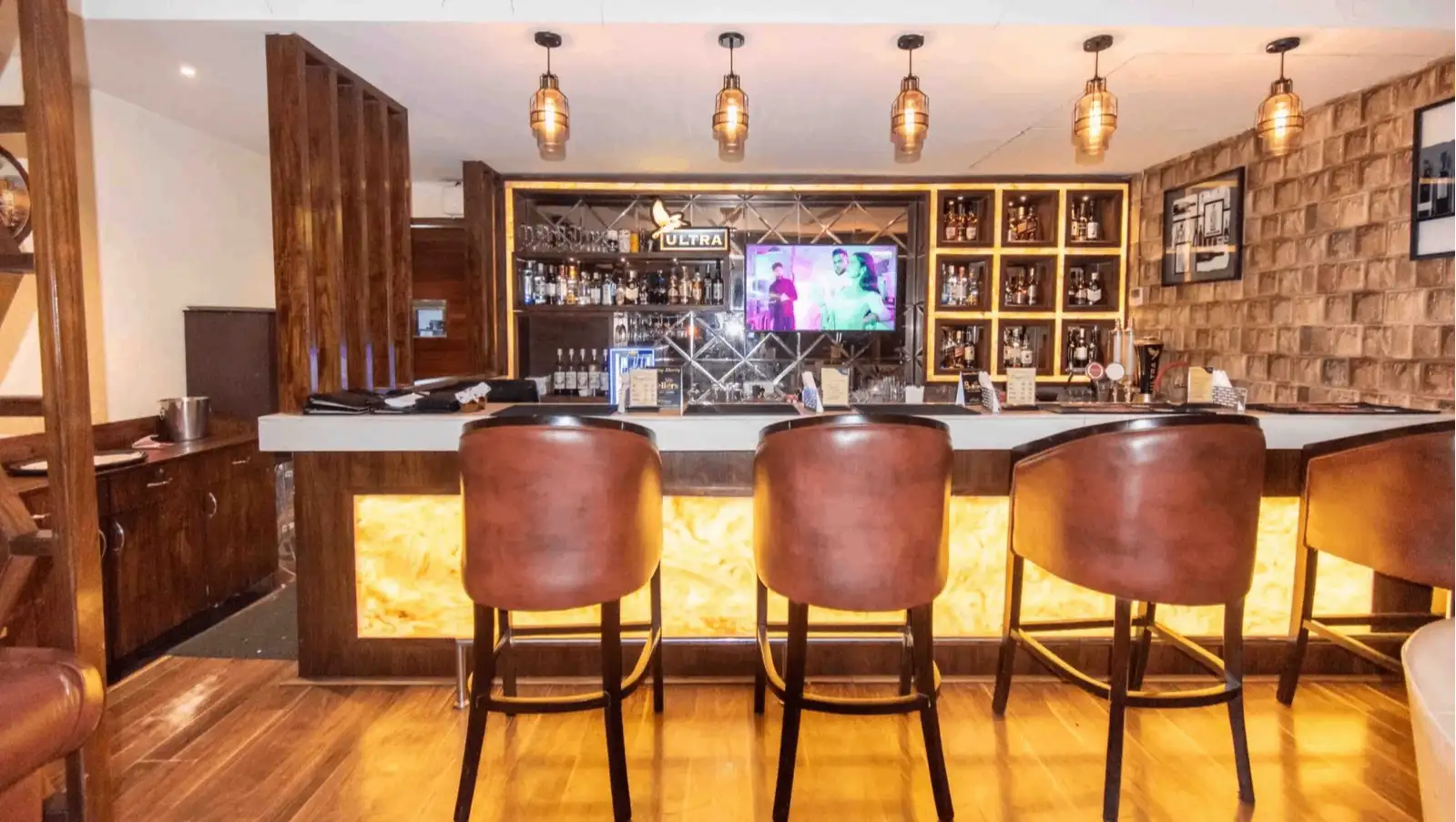 Bar