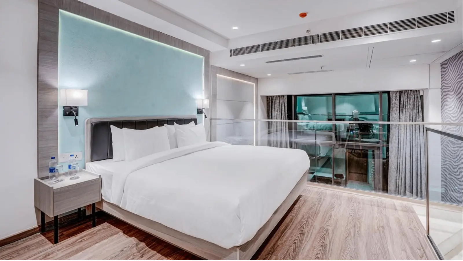 Duplex Executive Suite Twin Bed Balcony