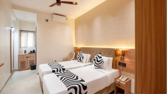 Standard Twin Bed Room