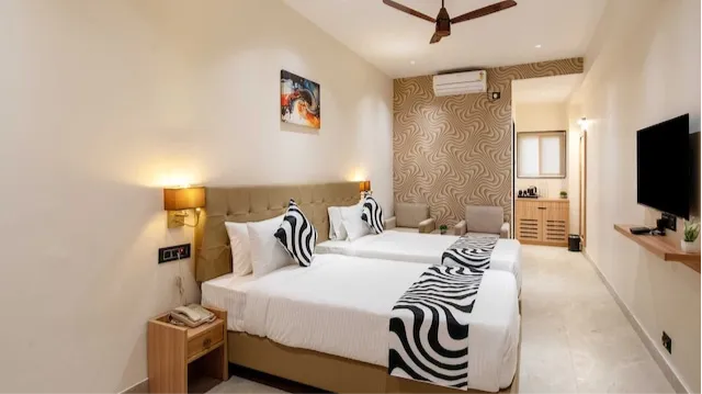 Deluxe Twin Bed Room