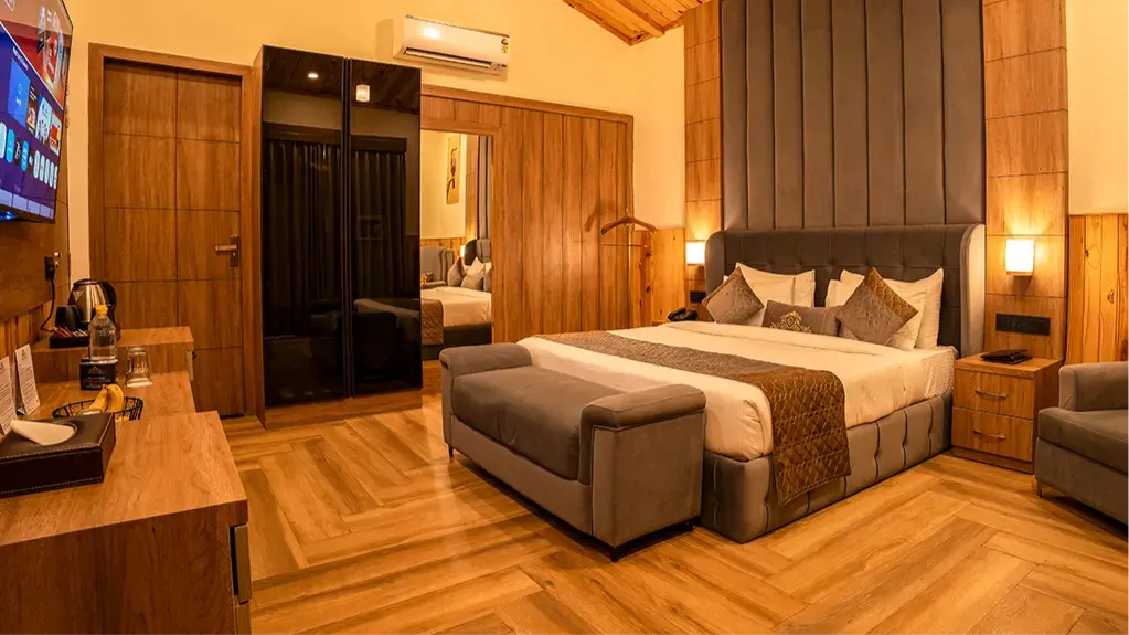 2 Bedroom Suite with Jacuzzi