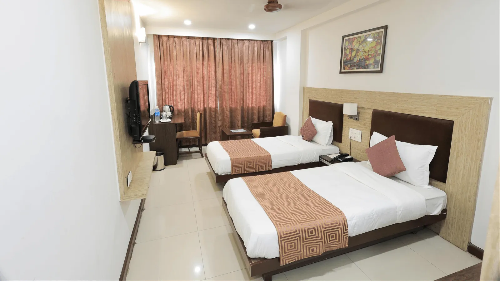 Deluxe with Twin Bed