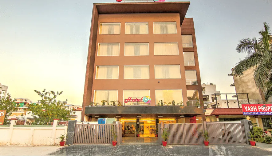 Hotel 91 HUDA City Centre Gurgaon
