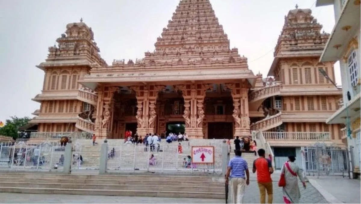 Chhatarpur Temple