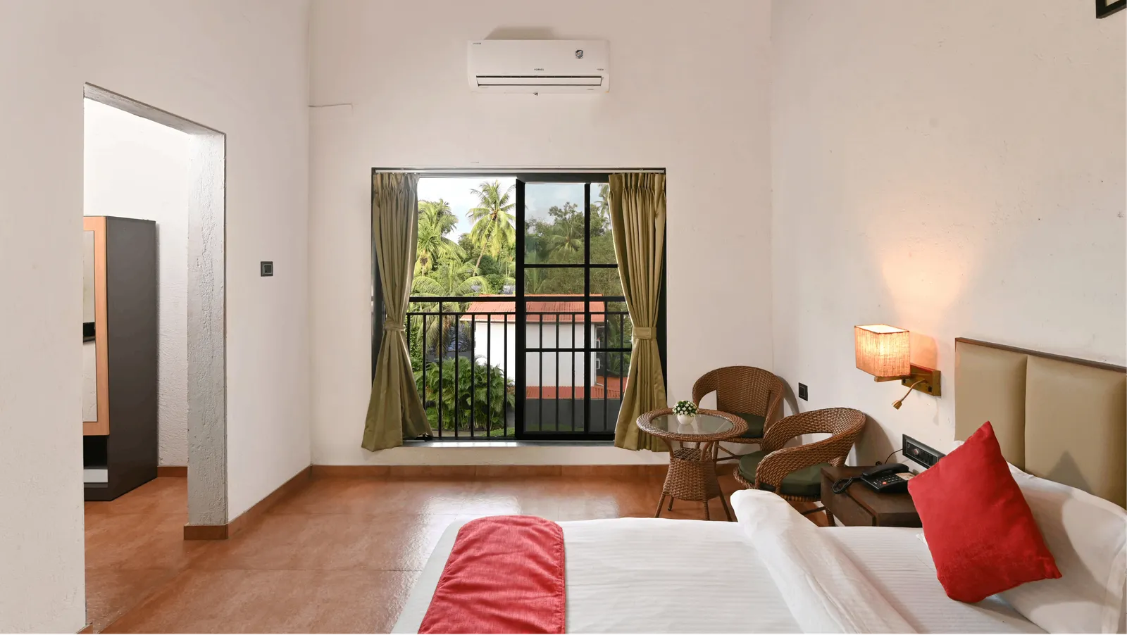 Super Deluxe Room