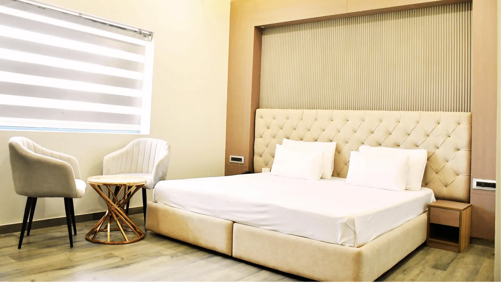 Premium Room