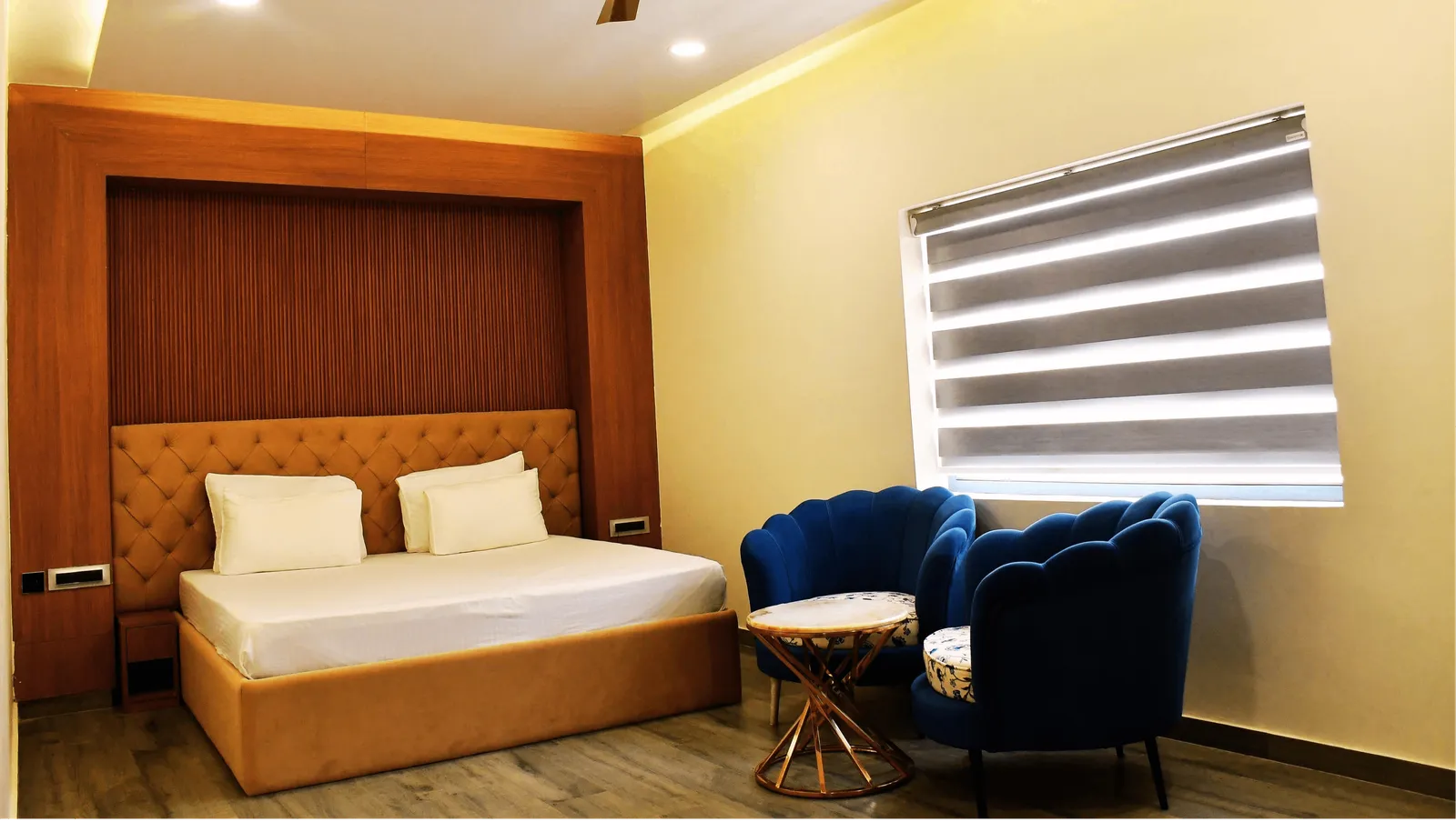 Semi Suite Room