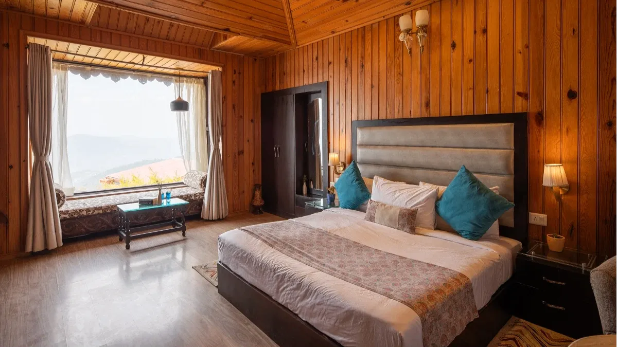 Himalayan Suite: Boutique Luxury with Mountain Views