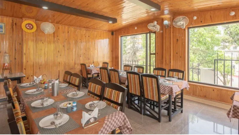 Royale Restaurant