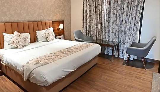 Hotel Deepali — main image