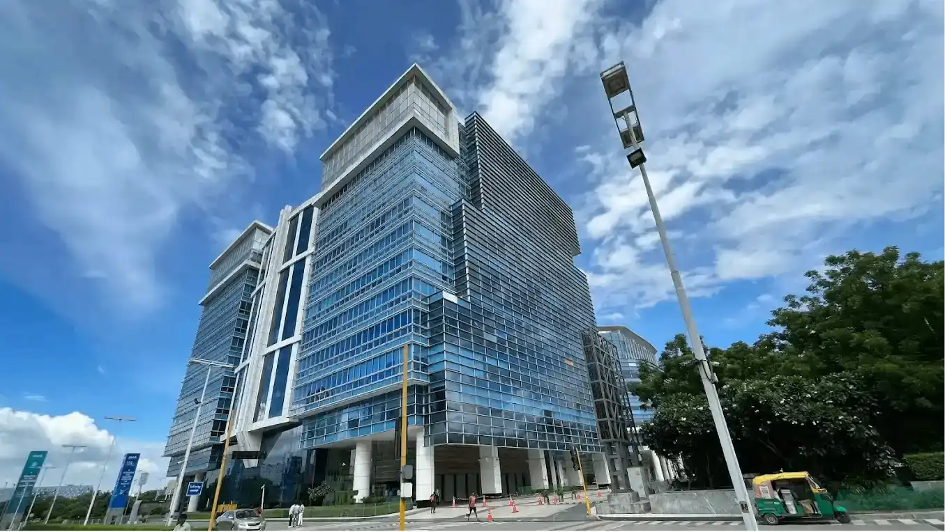 DLF CyberHub