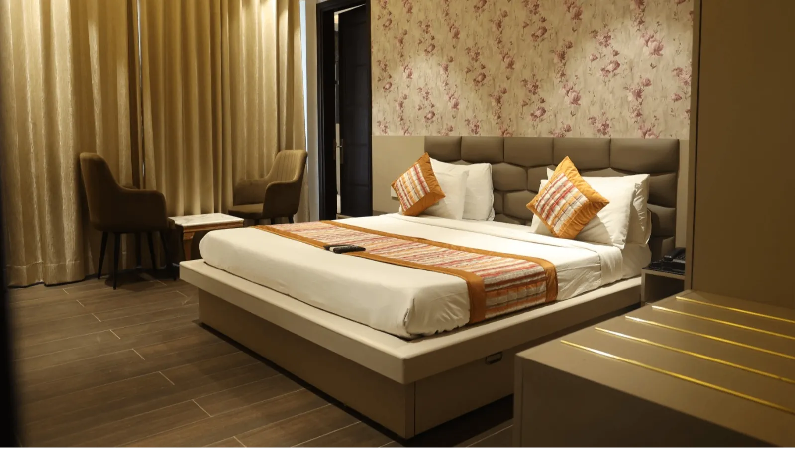 Suite with Balcony and Living Area