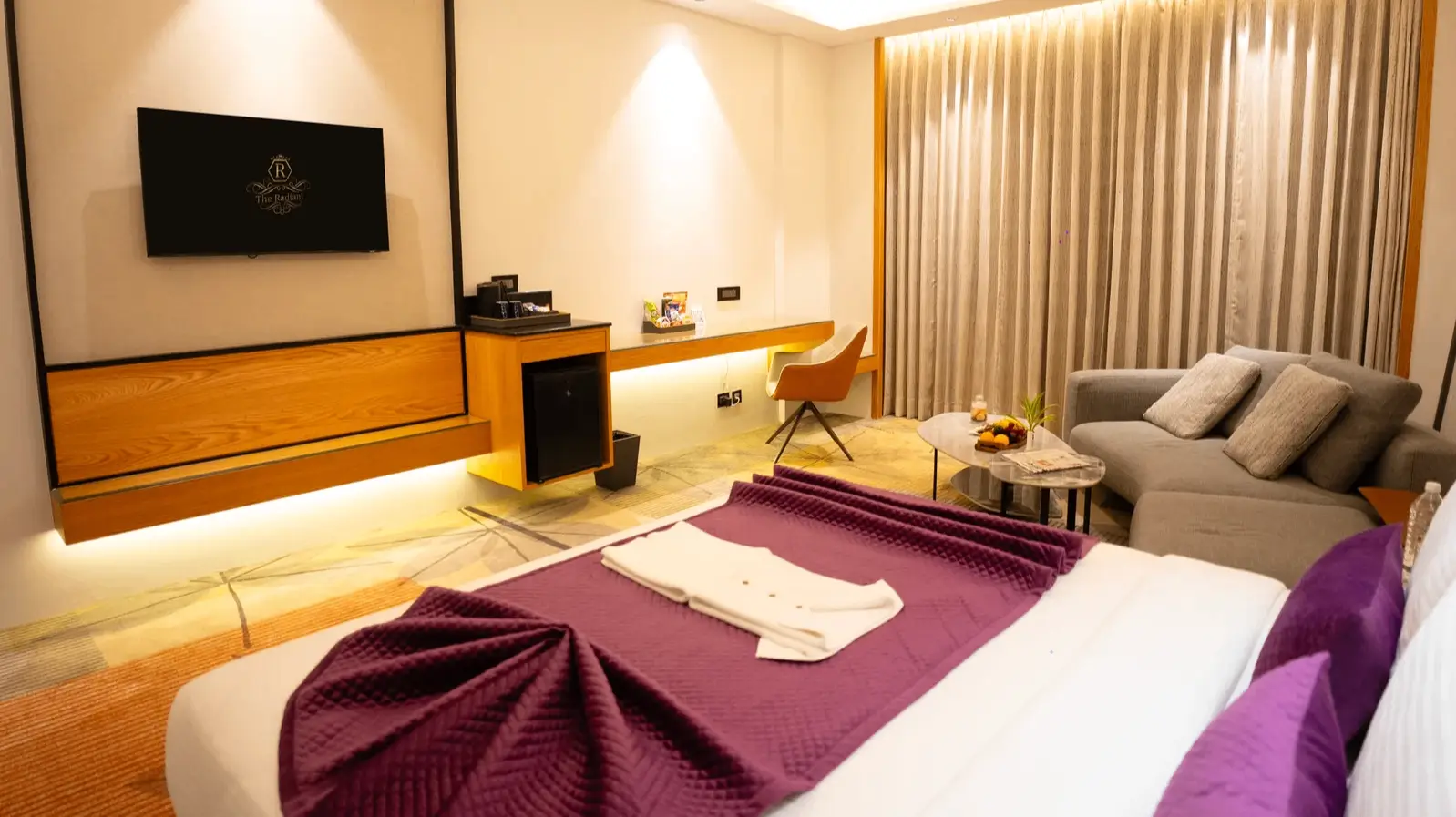 Deluxe Room with Pool View