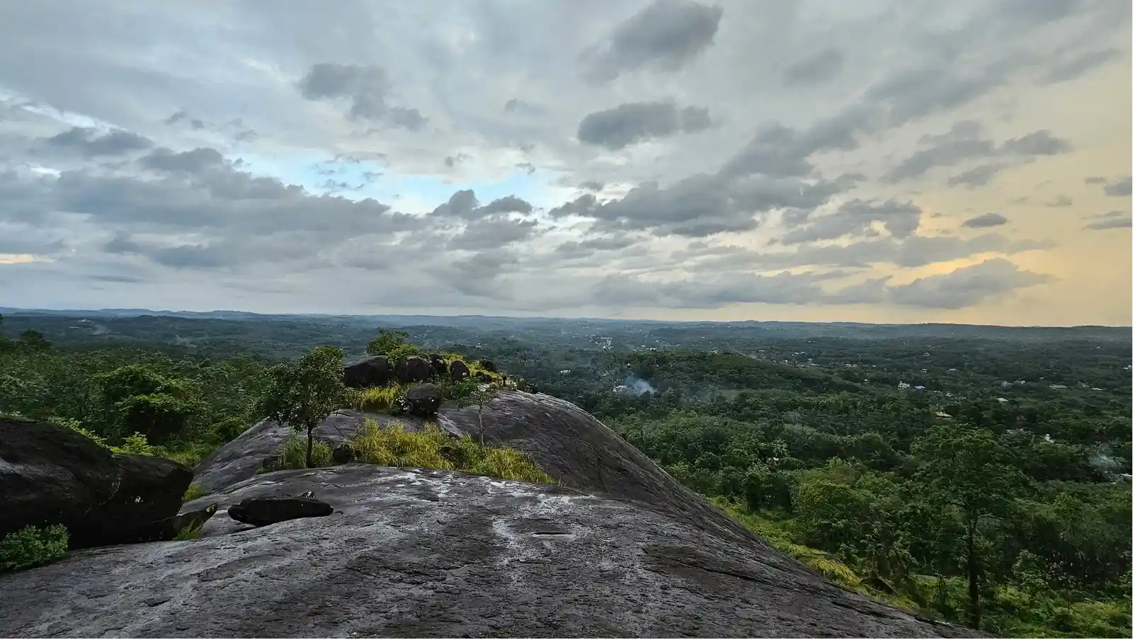 Aayiravally View Point & Local Hikes