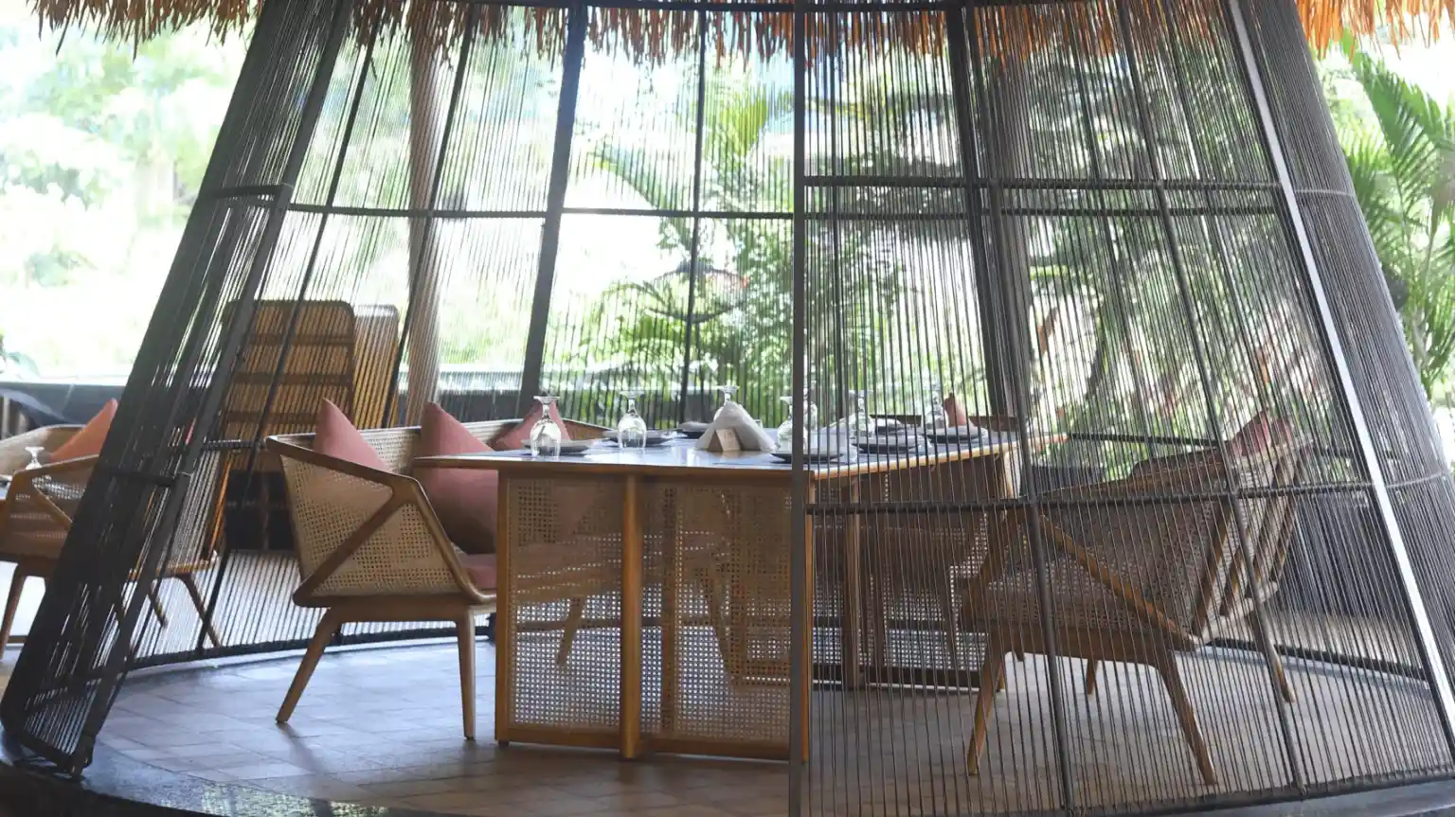 Private Gazebo Dining