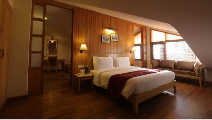 Interconnected Family Rooms with Jacuzzi