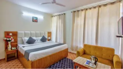 DELUXE ROOM WITH MOUNTAIN VIEW