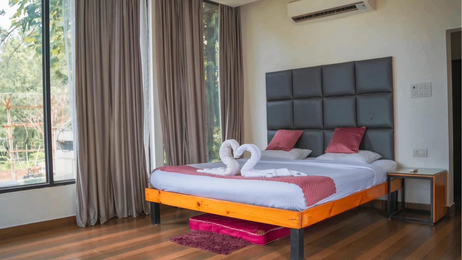 Cedar Suite