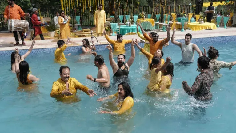 Swimming pool
