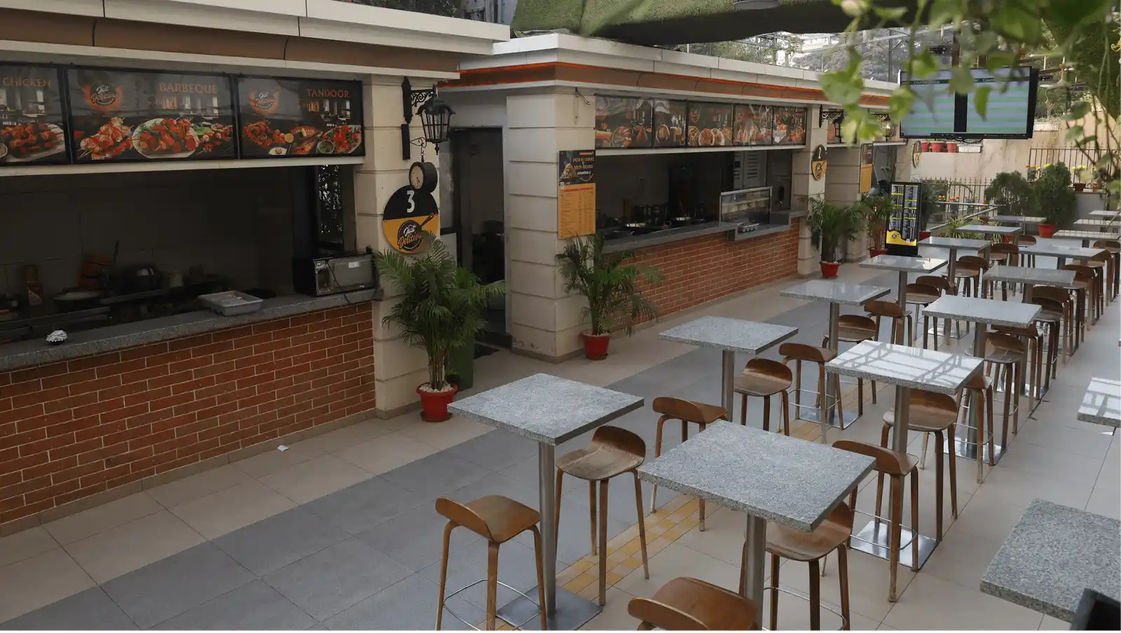 Food Court & Bakery