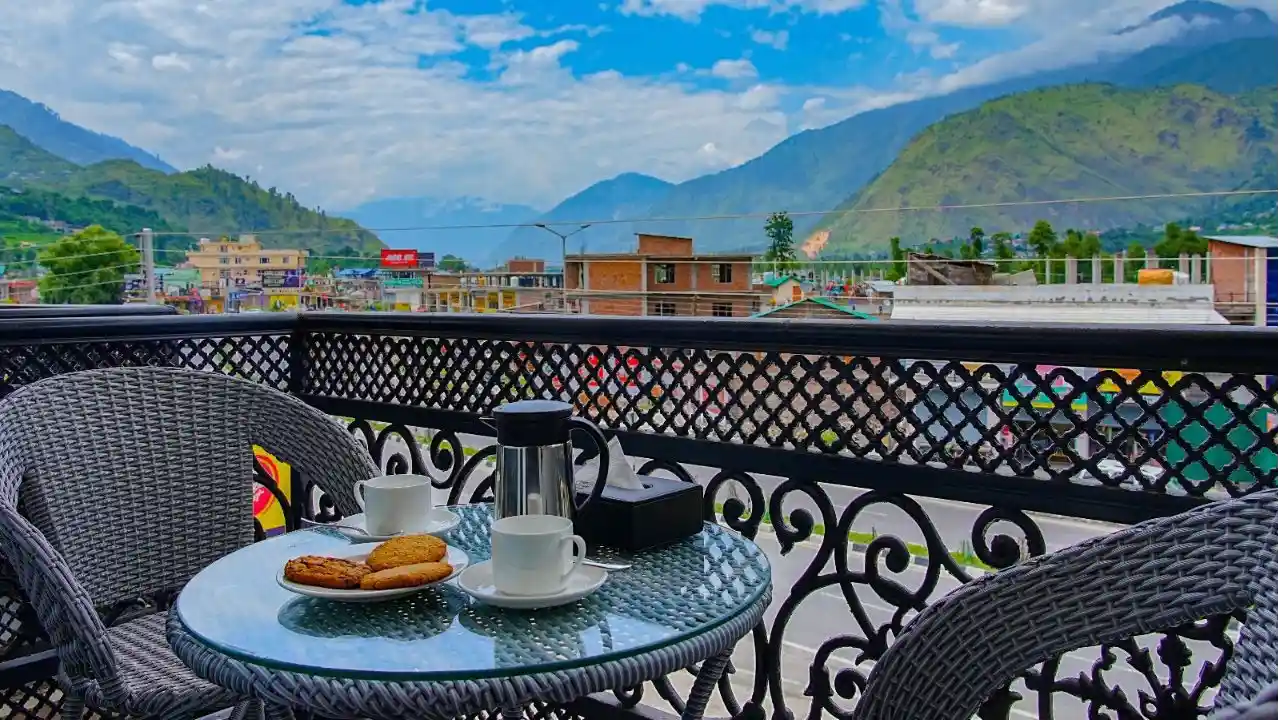 Deluxe Rooms with Balcony