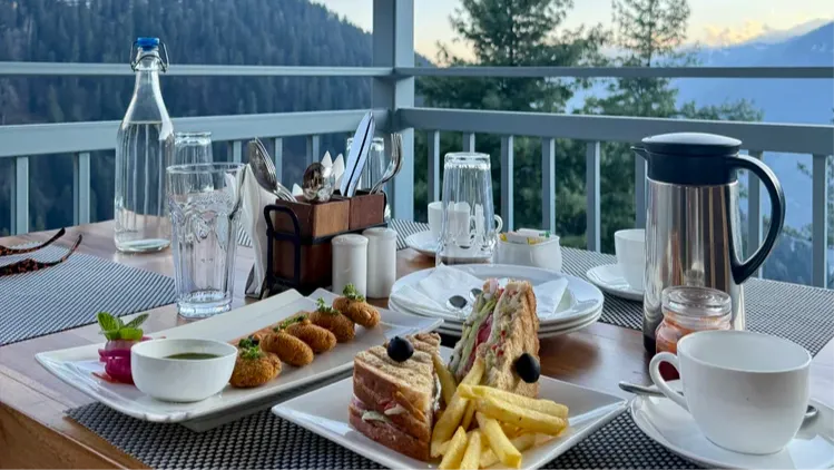 Sundowner at Hamta 270