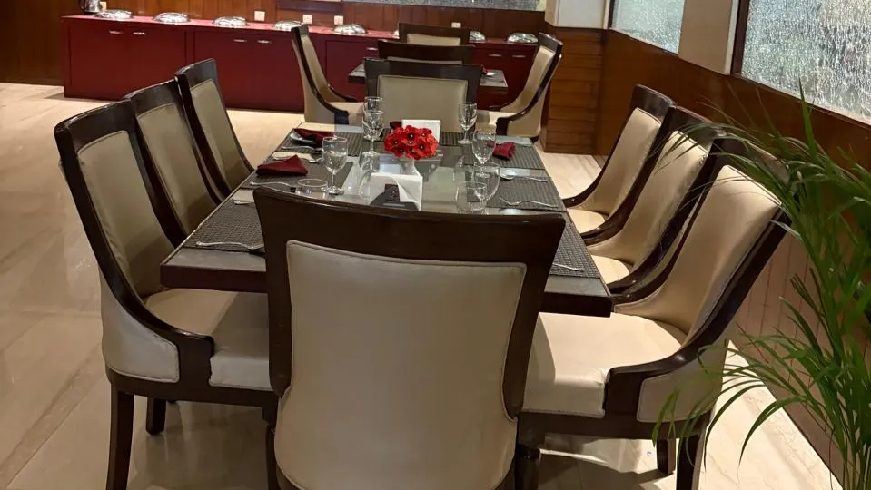 Prism Dine