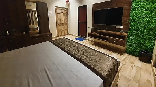 Royal Suit Room