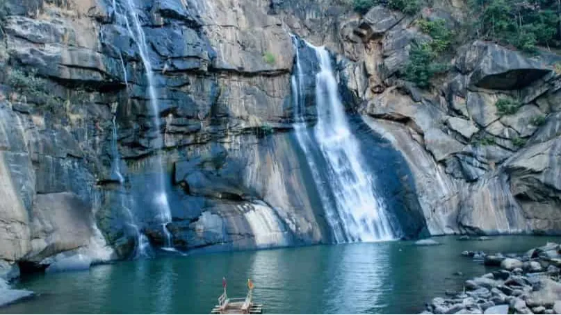 Hundru Falls