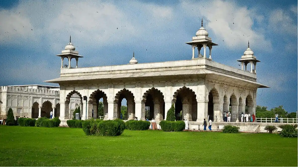 Raja Nahar Singh Palace