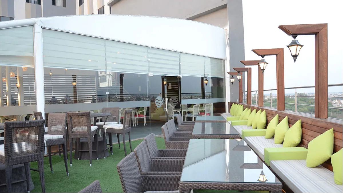Sky Lounge