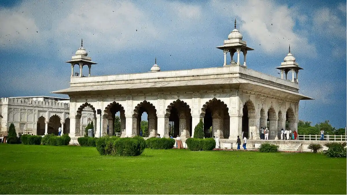 Raja Nahar Singh Palace